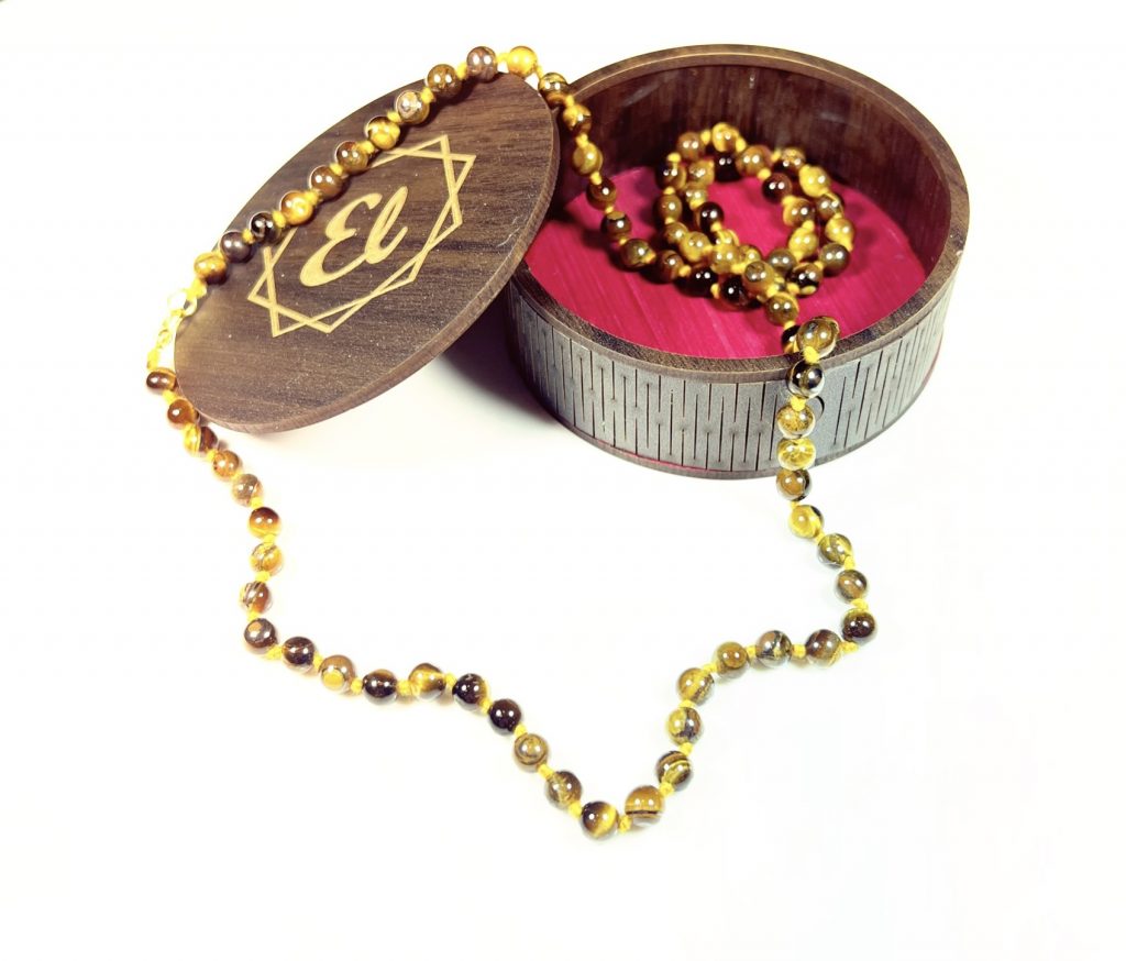 tiger's-eye necklace