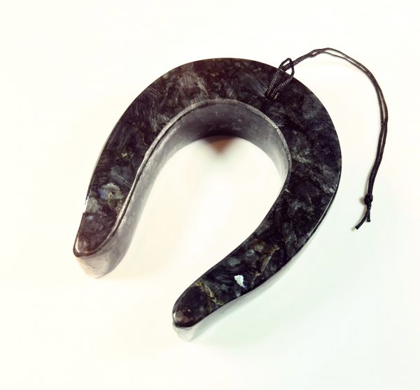 black-horseshoe2